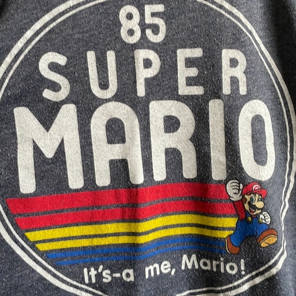Super Mario TShirt - Picture 3 of 4